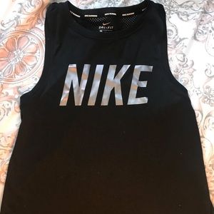nike • workout tank size S